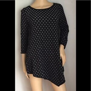 Chelsea & Theodore Black Gray Top size M